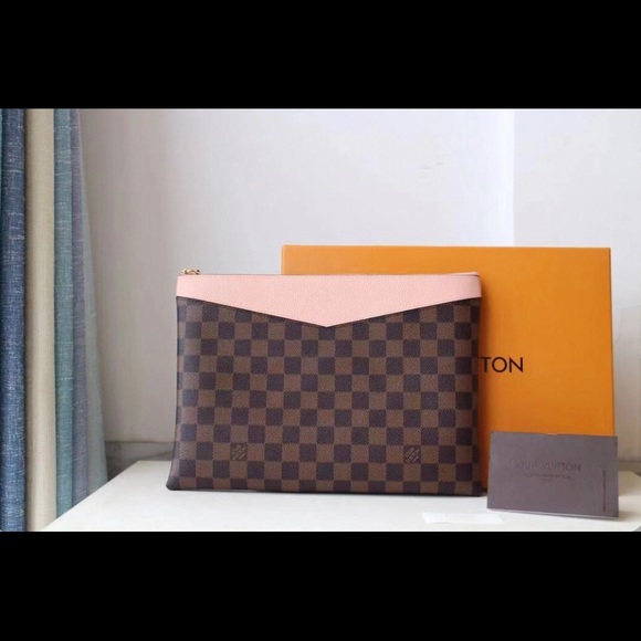 LV pink clutch bag - Picture 2 of 2